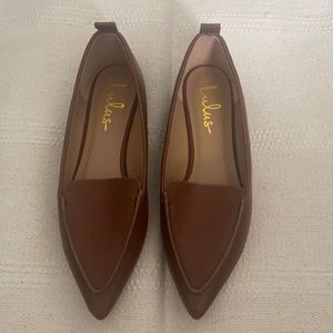 NWOT Brown lulu’s pointed toe flats (size 8)